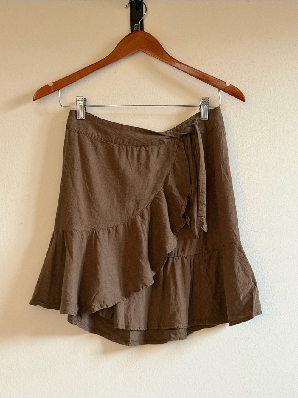 FREE PEOPLE RUFFLE MY FEATHERS Wrap Mini Skirt, Size 2